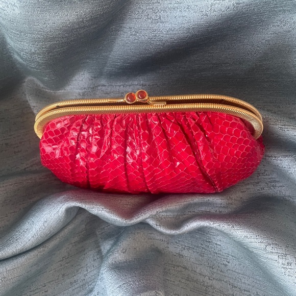 Judith Leiber shoulder/clutch purse - Picture 5 of 8